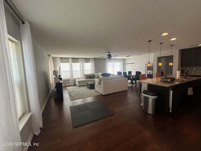 Foto del edificio - 9567 Abby Glen Cir