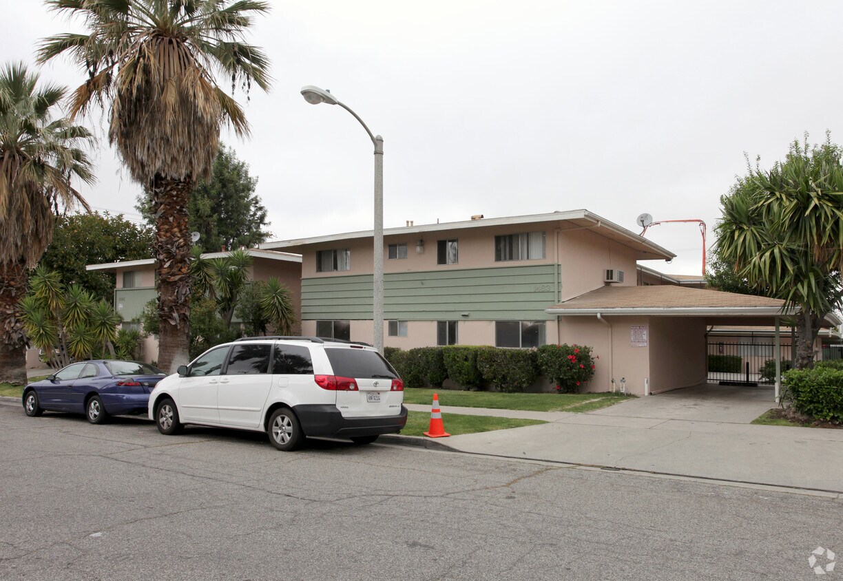 Foto principal - 1483-1495 7th St
