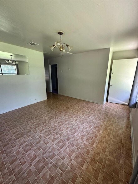 Foto del edificio - 143B Moffett Springs Rd