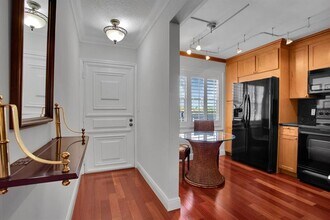 Building Photo - 2002 Granada Dr