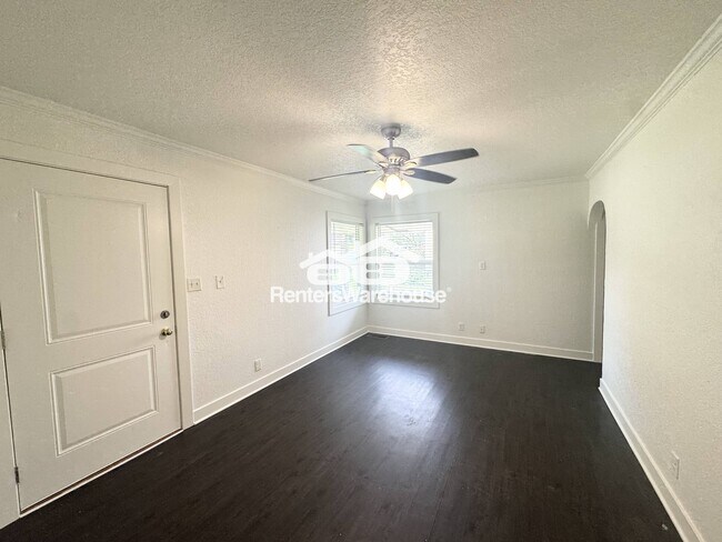Foto del edificio - 6803 SW 16th St