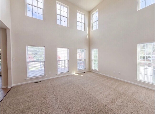 Foto del edificio - 13319 Castlewellan Dr