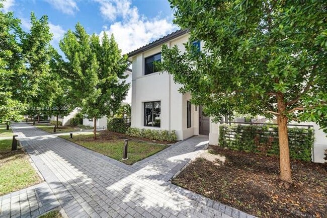 Foto del edificio - 4408 NW 80th Ave