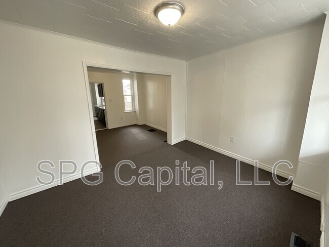 Foto del edificio - 724 Glen Pl