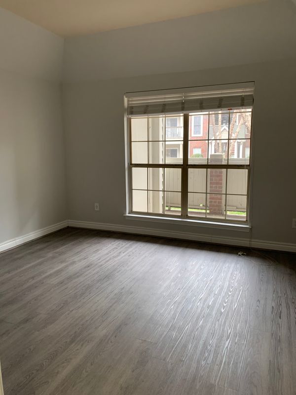 Building Photo - 12156 Penderview Terrace