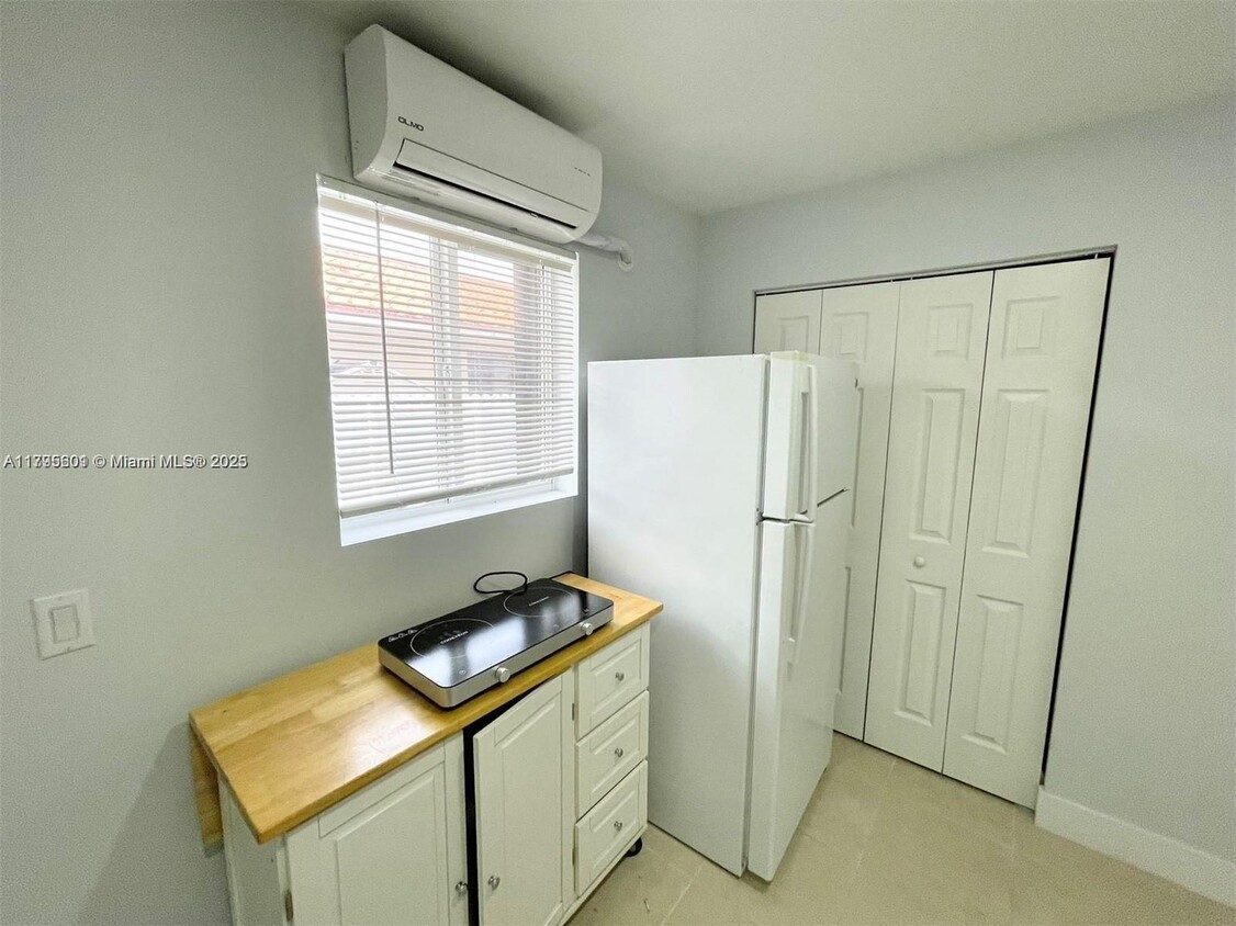 Primary Photo - 430 NW 51st Ave