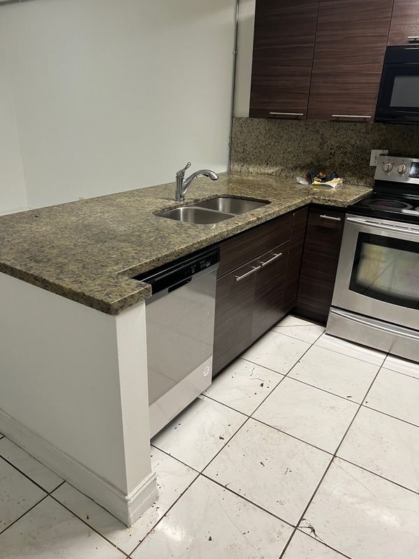 Foto del edificio - 5955 NW 25th Ct