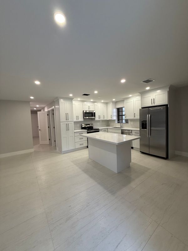 Foto del edificio - 8772 SW 143rd St