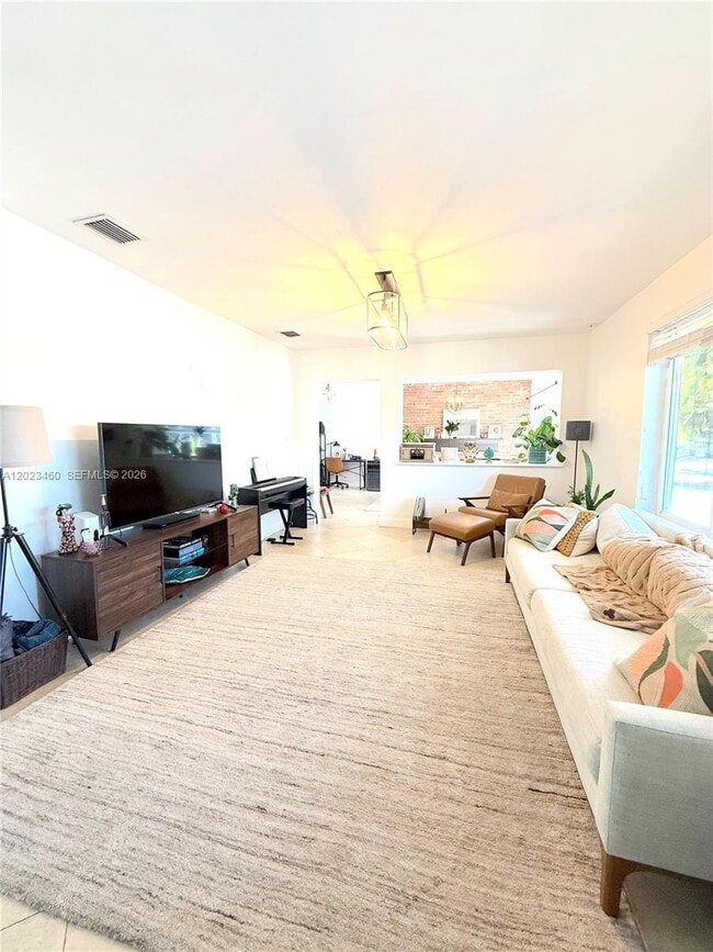 Building Photo - 14500 SW 98th Ave