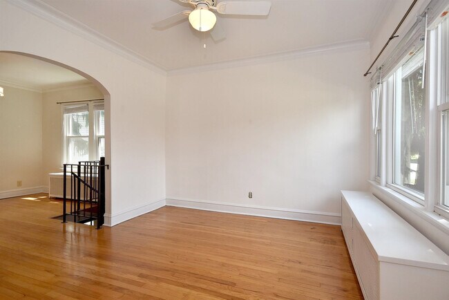 Building Photo - 6461 N Newark Ave