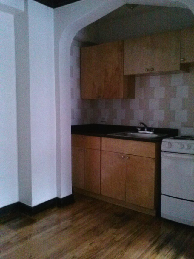 Foto del edificio - 844 W Montrose Ave