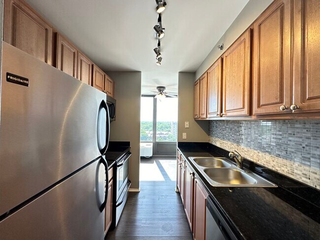 Foto del edificio - 4334 N Hazel St