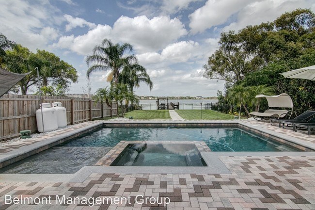 Building Photo - 4 br, 3 bath House - 4585 Beach Boulevard
