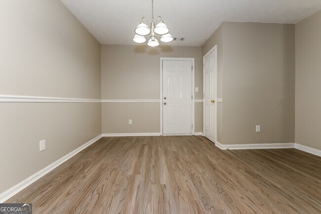 Building Photo - 1614 Laney Rd
