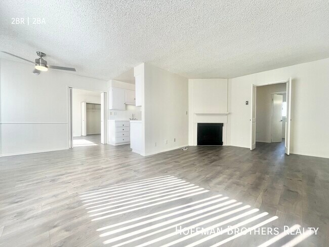 Building Photo - 1117 6th St Santa Monica, CA 90403