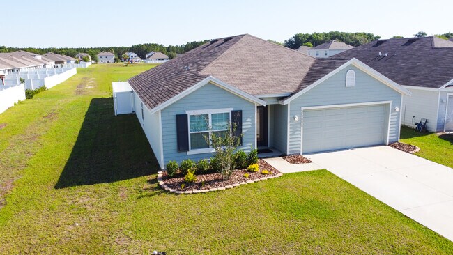 Foto del edificio - 25080 NW 8th Rd