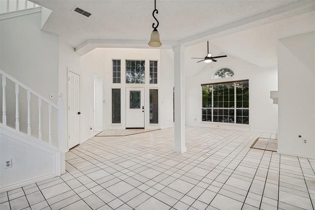 Building Photo - 1333 Maywood Ct