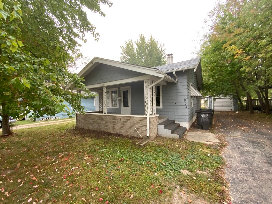 1804 E Main St, Danville, IL 61832 House Rental in Danville, IL