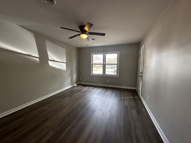 Foto del edificio - 2 bedroom Duplex in Williamsburg! Availabl...