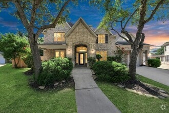 Building Photo - 3811 Parkside Dr