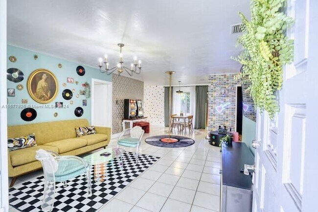 Foto del edificio - 6443 Perry St