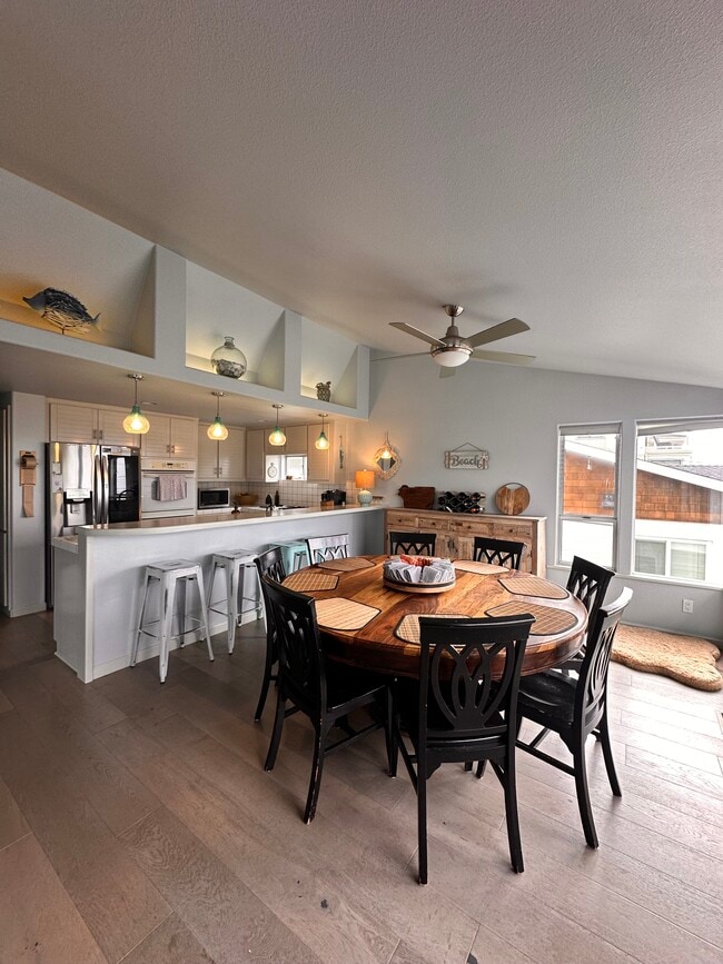 Foto del edificio - 2560 Juniper Ave