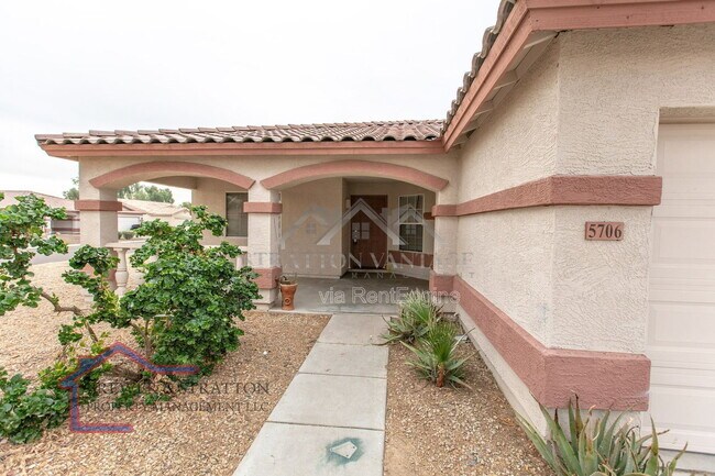 Building Photo - 5706 N 74th Dr