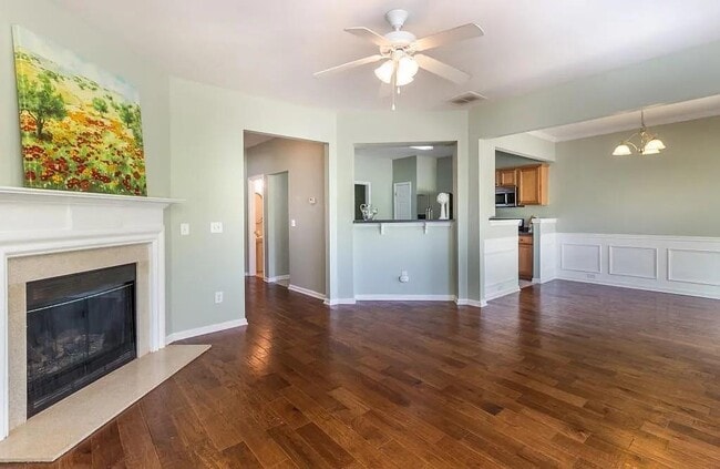Foto del edificio - 5640 Sterling Ct