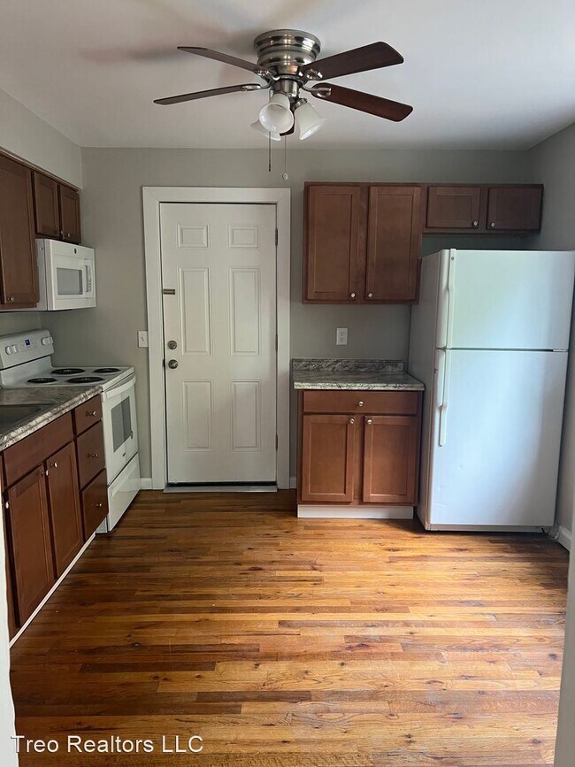 Foto del edificio - 4 br, 2 bath House - 429 Elberon Ave