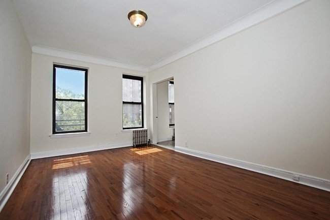 Living Area - 1650 Third Ave