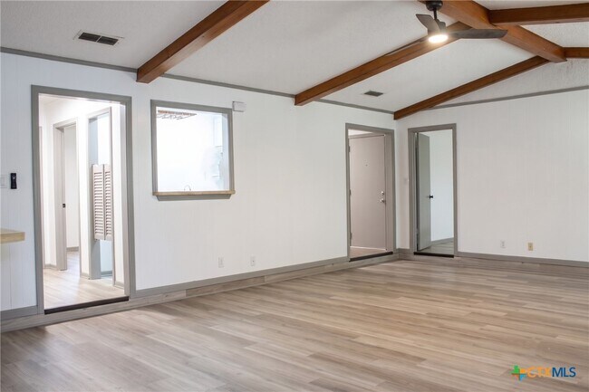 Building Photo - 1410 Becker Dr
