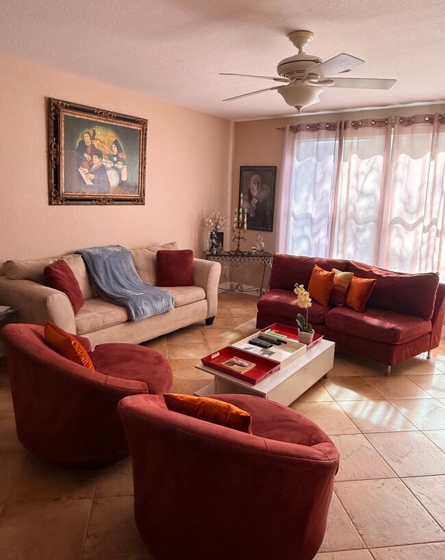 Foto del edificio - 9527 Brookville Ct