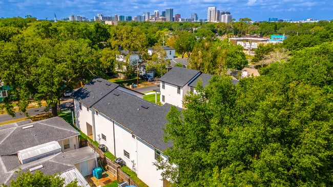 Foto del edificio - 1317 Weber St