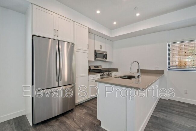 Building Photo - 3444 Wilshire Terrace