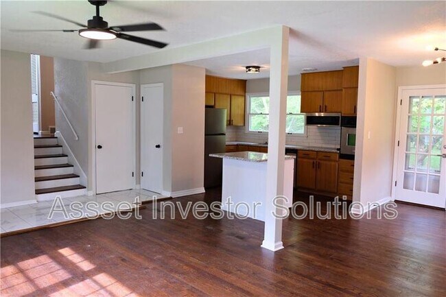 Foto del edificio - 13521 Belmead Ave