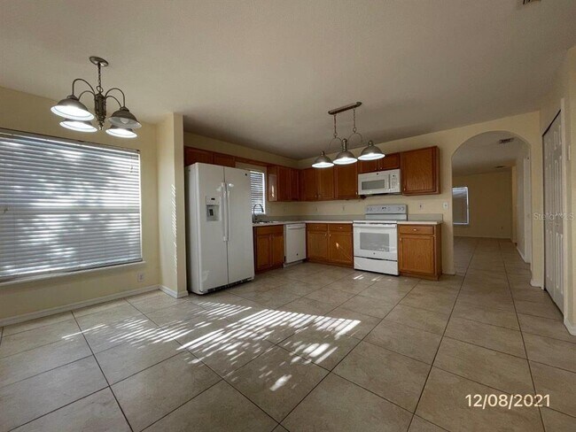 Foto del edificio - 551 Farmingham Ct