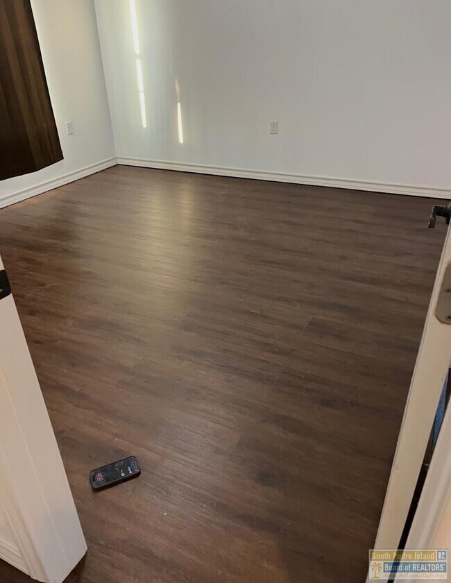 Foto del edificio - 1420 Codorniz Dr