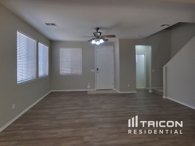 Foto del edificio - 876 S Colonial Dr