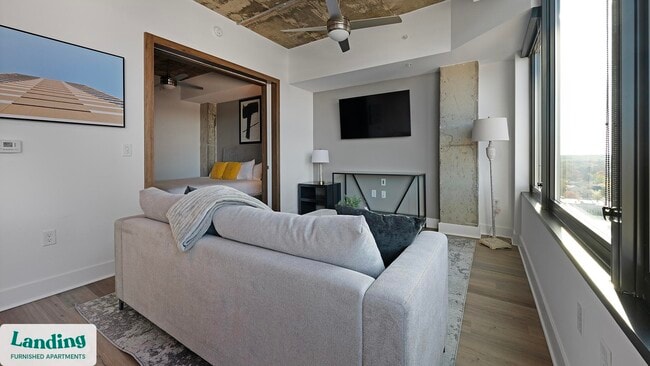 Building Photo - 5201 Leesburg Pike