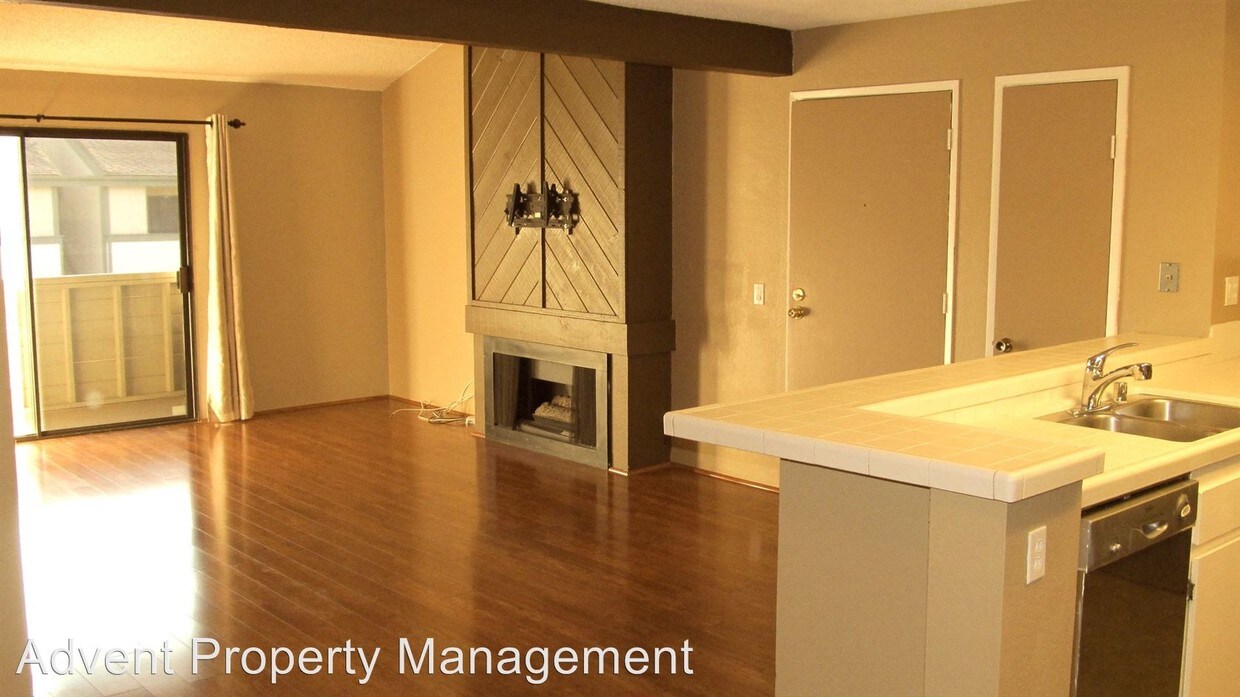 Primary Photo - 9140 Gramercy Dr