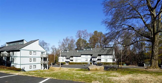 Brookside Apartments Raleigh Nc Apartments Com