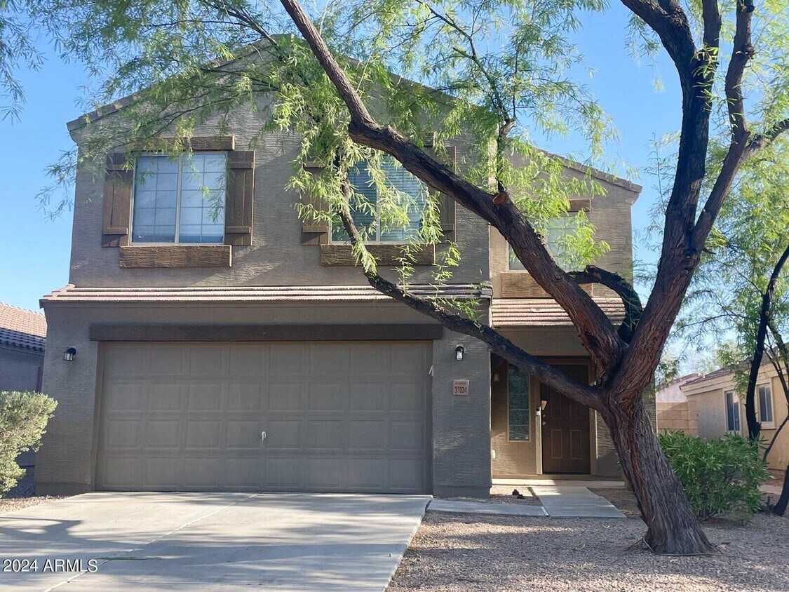Primary Photo - 37024 W Bello Ln