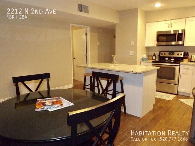 Building Photo - 4bd/2ba Modern Serenity, close to the UA a...