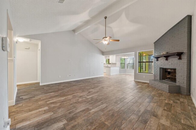 Building Photo - 7501 Whistlestop Dr