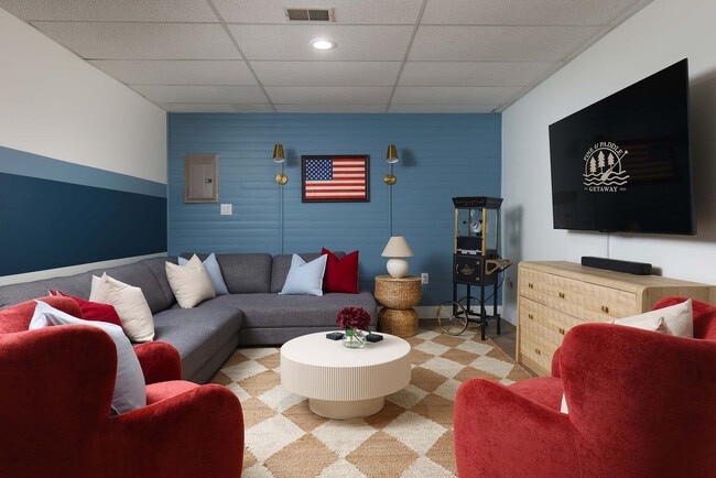 Building Photo - 331 June Ln