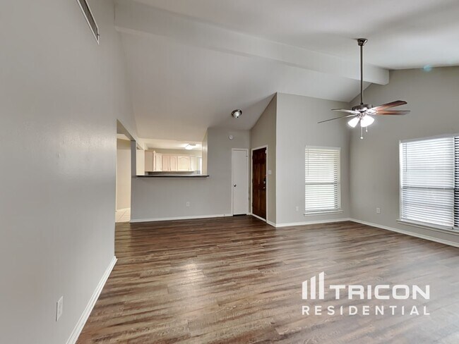Building Photo - 3521 Kirby Creek Drive Grand Prairie TX