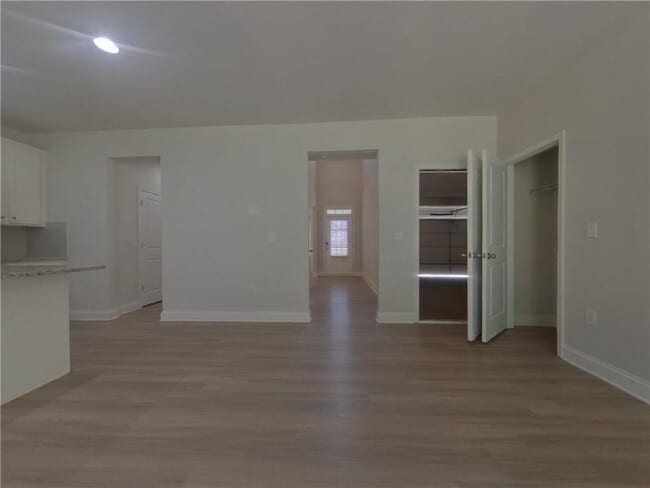 Building Photo - 4272 Bella View Dr