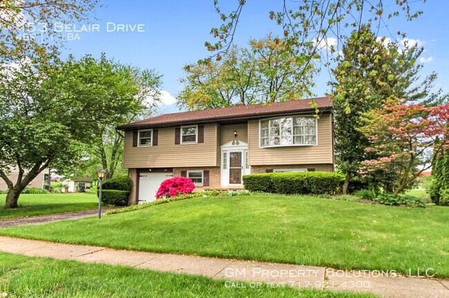 Foto del edificio - Single Family House for Rent in Lancaster!