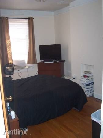 Foto del edificio - 684 Parker St