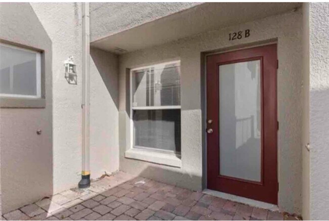 Building Photo - 128 S Bumby Ave